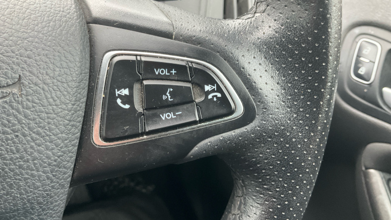 Ford Focus 1.0 EcoBoost 125 ST-Line 5dr Petrol Hatchback